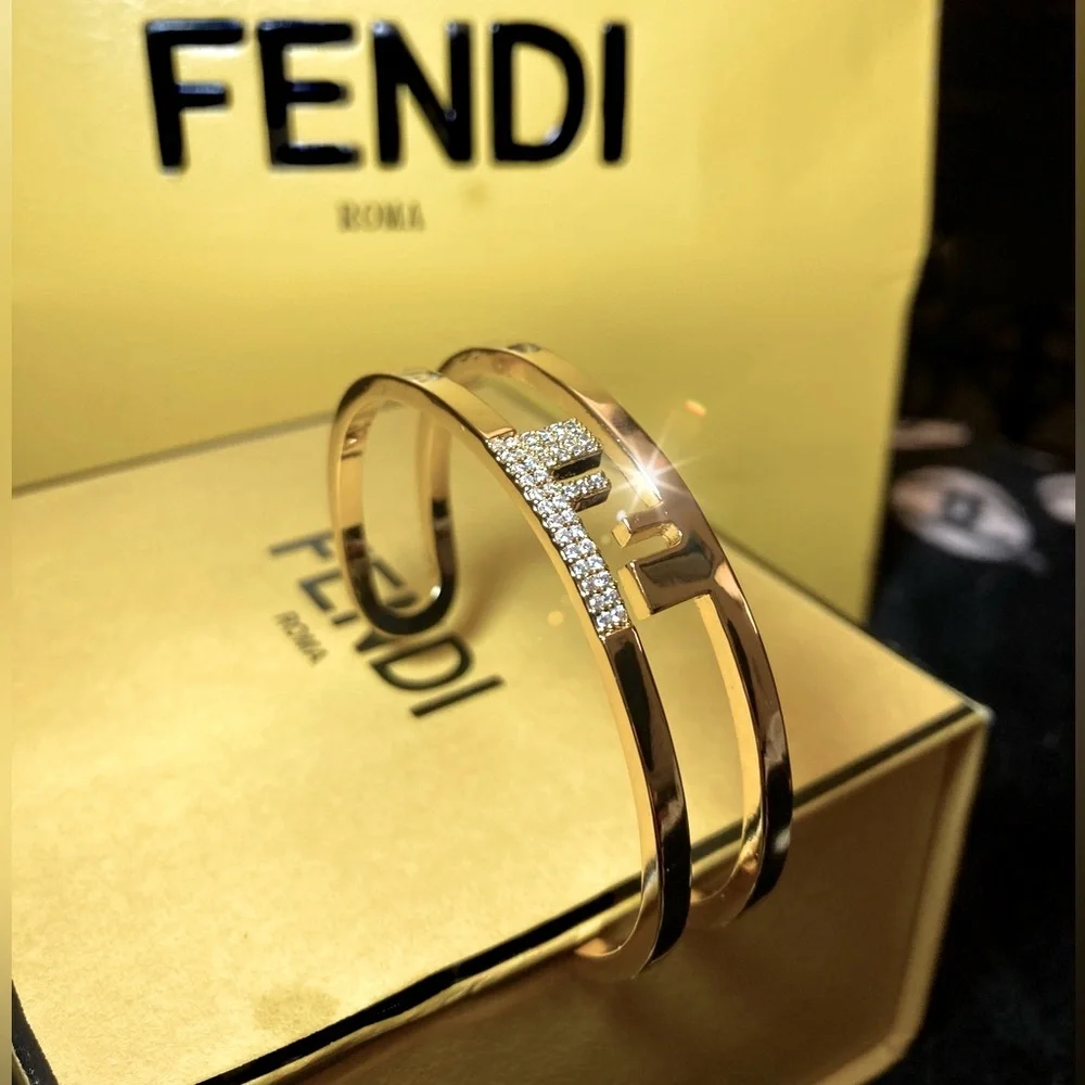 Authentic FENDI O'Lock Women's Gold Metal Cuff Bracelet - Picture 11 of 12